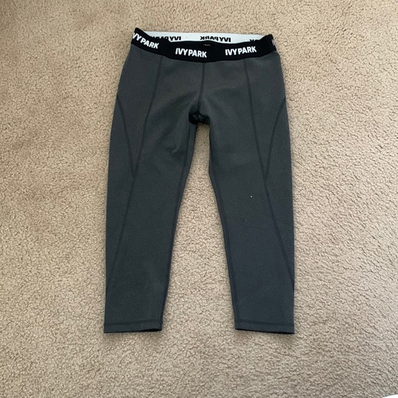 IVY PARK Pants - Ivy Park High Waisted Cropped Leggings